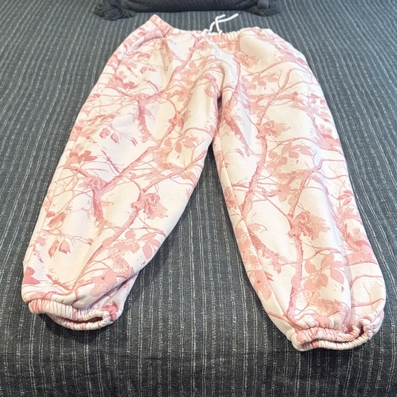 Abercrombie & Fitch Pink Camo Sunday Set - Picture 6 of 9